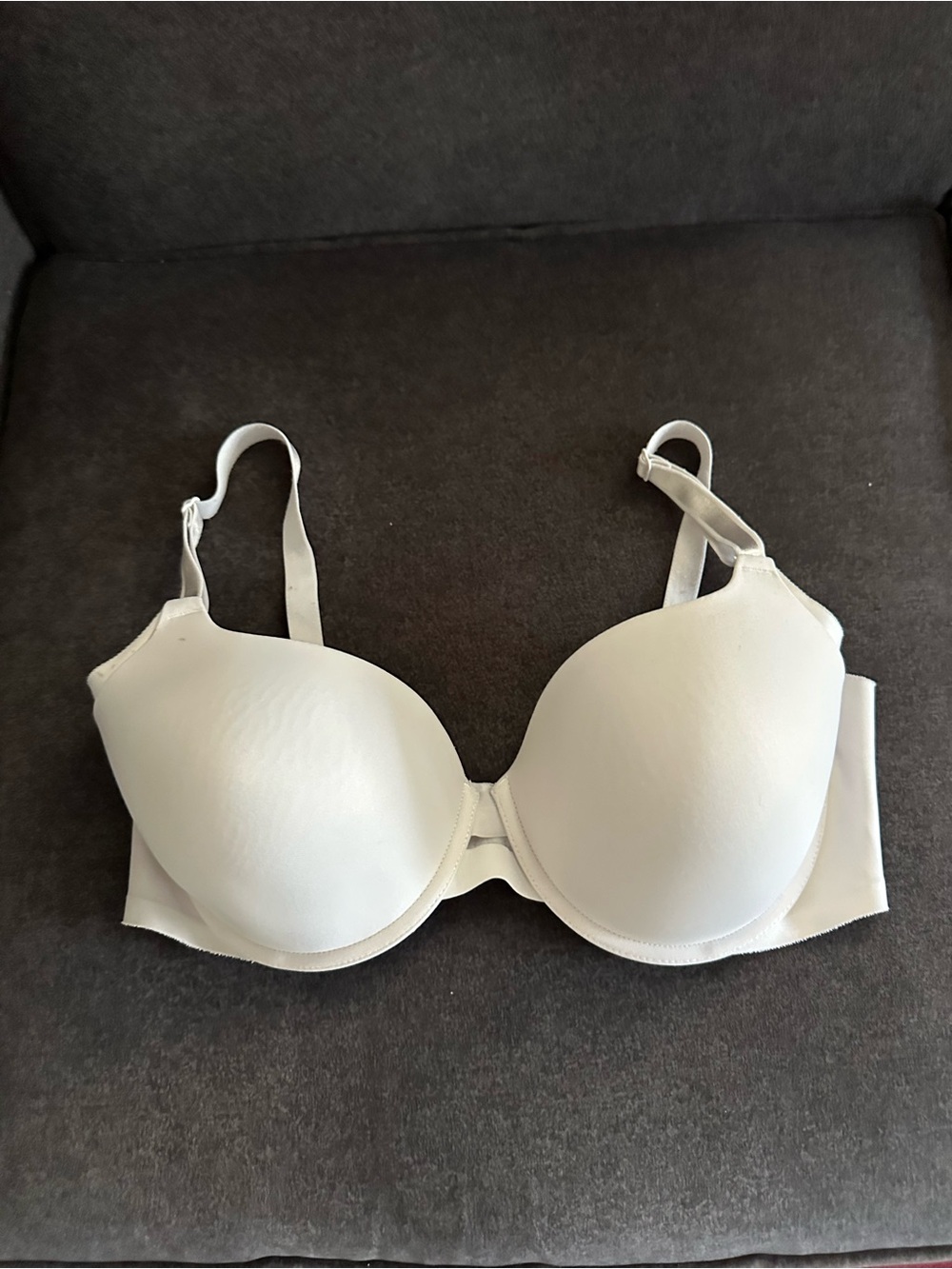 Warner's White Molded T-Shirt Bra with Underwire Support